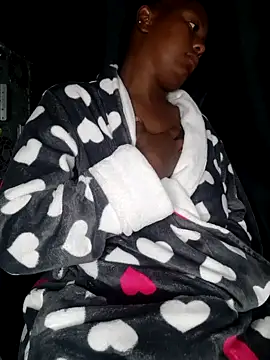 Snapshot of Queen-BD chatting on March 2025 04:47:02 AM Queen-BD online show from March 2025 04:47:02 AM