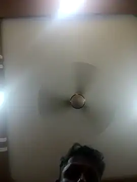 Snapshot of carria_homes chatting on December 2024 05:14:01 PM carria homes online show from December 2024 05:14:01 PM