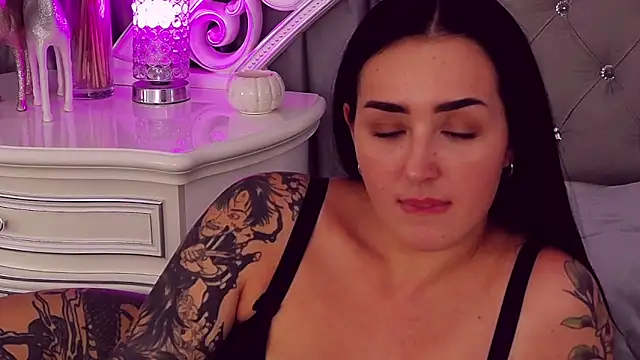 Snapshot of KimKhallifa chatting on March 2025 03:13:02 PM KimKhallifa online show from March 2025 03:13:02 PM