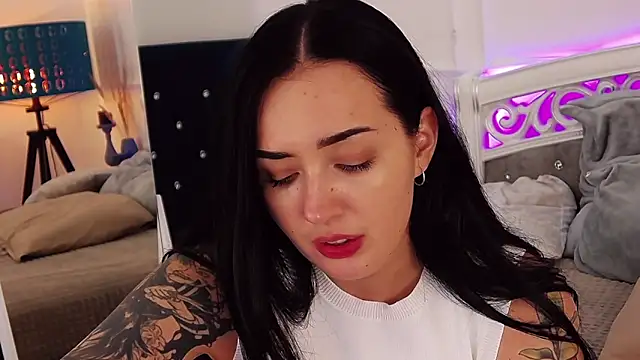 Snapshot of KimKhallifa chatting on March 2025 01:51:01 PM KimKhallifa online show from March 2025 01:51:01 PM