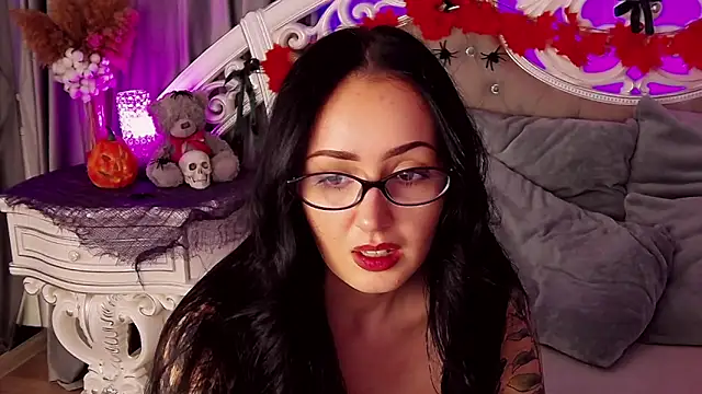 Snapshot of KimKhallifa chatting on October 2025 05:30:01 AM KimKhallifa online show from October 2025 05:30:01 AM