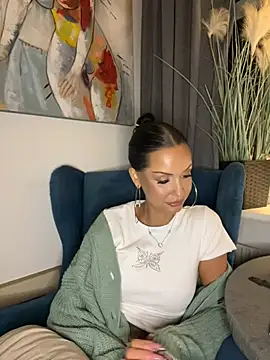 Carolinekronkvist online show from January 2025 10:17:02 PM