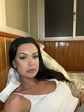 Carolinekronkvist online show from February 2025 07:27:02 PM
