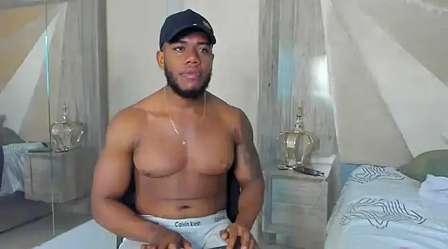 Snapshot of benjamincol chatting on January 2025 10:55:02 AM benjamincol online show from January 2025 10:55:02 AM