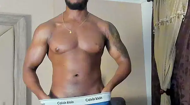 Snapshot of benjamincol chatting on February 2025 07:50:02 AM benjamincol online show from February 2025 07:50:02 AM