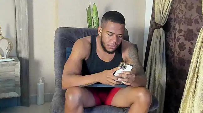 Snapshot of benjamincol chatting on February 2025 12:21:02 PM benjamincol online show from February 2025 12:21:02 PM