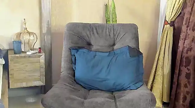 Snapshot of benjamincol chatting on February 2025 03:04:02 AM benjamincol online show from February 2025 03:04:02 AM