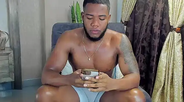 Snapshot of benjamincol chatting on March 2025 08:41:02 PM benjamincol online show from March 2025 08:41:02 PM