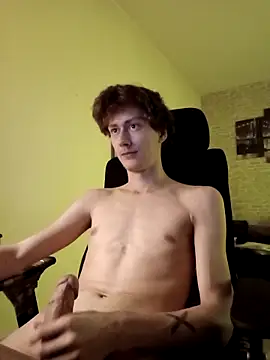 HalloMarcy online show from November 2025 04:39:02 PM