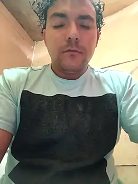 Snapshot of chinoxxx chatting on October 2025 11:26:02 PM chinoxxx online show from October 2025 11:26:02 PM