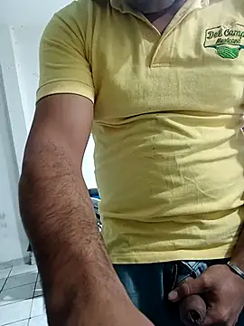 Snapshot of chinoxxx chatting on November 2025 02:43:02 PM chinoxxx online show from November 2025 02:43:02 PM