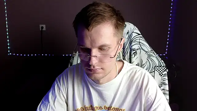 Snapshot of Leonnextdoor chatting on January 2025 09:54:02 AM Leonnextdoor online show from January 2025 09:54:02 AM