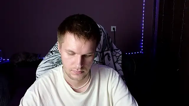 Snapshot of Leonnextdoor chatting on January 2025 11:34:02 AM Leonnextdoor online show from January 2025 11:34:02 AM