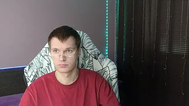 Snapshot of Leonnextdoor chatting on January 2025 08:36:01 AM Leonnextdoor online show from January 2025 08:36:01 AM