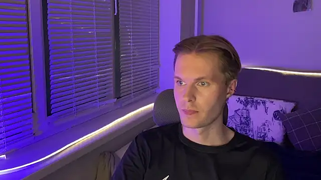 Snapshot of Leonnextdoor chatting on January 2026 06:01:01 PM Leonnextdoor online show from January 2026 06:01:01 PM