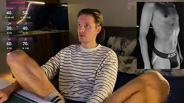 Snapshot of Leonnextdoor chatting on February 2026 07:26:01 PM Leonnextdoor online show from February 2026 07:26:01 PM