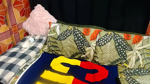Thickbootykim online show from July 2026 12:13:01 AM