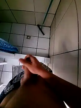 Snapshot of tesaodaweb chatting on February 2026 04:29:01 PM tesaodaweb online show from February 2026 04:29:01 PM