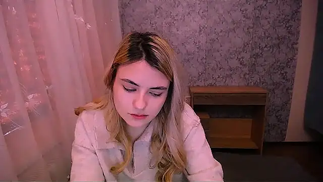 shy sabrina  online show from February 2025 08:40:02 AM