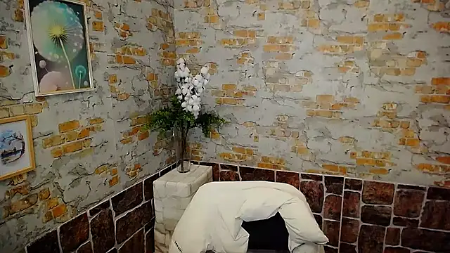 shy sabrina  online show from March 2025 12:13:01 PM