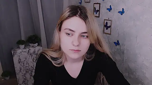 shy sabrina  online show from March 2025 06:23:01 PM