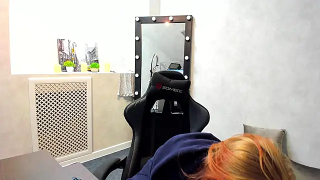 ElizabethHarpper online show from February 2025 11:18:02 AM