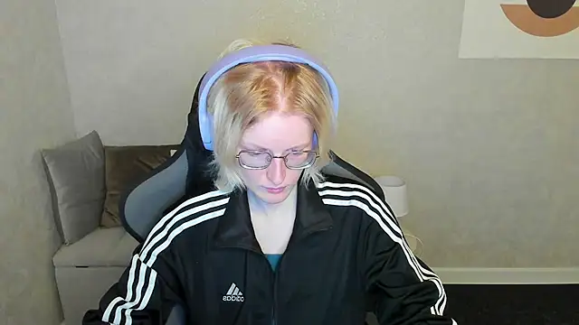 ElizabethHarpper online show from September 2025 01:07:02 AM