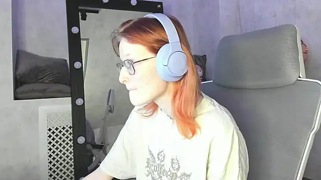 ElizabethHarpper online show from February 2026 05:11:01 PM