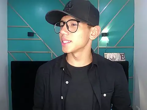 Snapshot of RyanPricee chatting on January 2025 02:29:02 AM RyanPricee online show from January 2025 02:29:02 AM