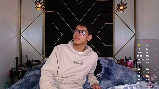 Snapshot of RyanPricee chatting on November 2025 03:17:01 AM RyanPricee online show from November 2025 03:17:01 AM