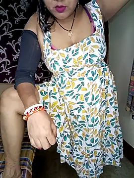 Hot muskaan online show from October 2025 06:15:01 AM