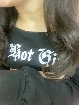 Snapshot of BB-AR chatting on January 2025 09:47:01 AM BB-AR online show from January 2025 09:47:01 AM