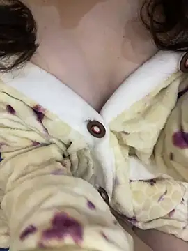 Snapshot of BB-AR chatting on February 2025 04:24:02 PM BB-AR online show from February 2025 04:24:02 PM