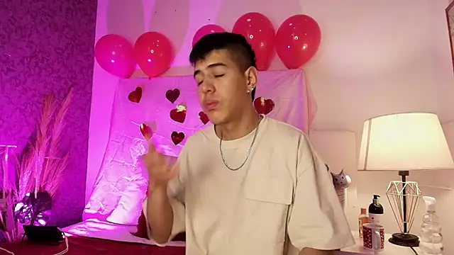 Snapshot of Angel_Khouri chatting on February 2025 08:05:01 PM Angel Khouri online show from February 2025 08:05:01 PM