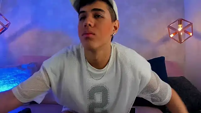 Snapshot of Angel_Khouri chatting on March 2025 03:06:01 AM Angel Khouri online show from March 2025 03:06:01 AM