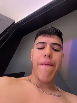 Snapshot of Angel_Khouri chatting on October 2025 04:09:01 AM Angel Khouri online show from October 2025 04:09:01 AM