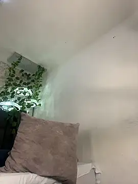 Angel Khouri online show from December 2025 04:29:02 AM