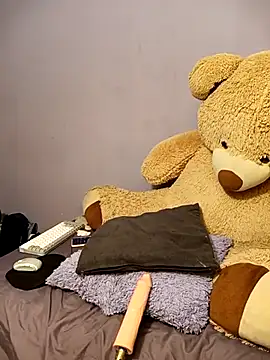 Snapshot of Danni_shy chatting on March 2025 03:48:01 PM Danni shy online show from March 2025 03:48:01 PM