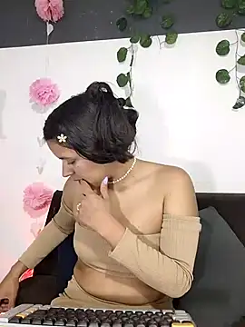 Snapshot of Danni_shy chatting on September 2025 04:34:02 AM Danni shy online show from September 2025 04:34:02 AM