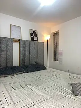 womantall99 online show from December 2024 02:25:02 PM