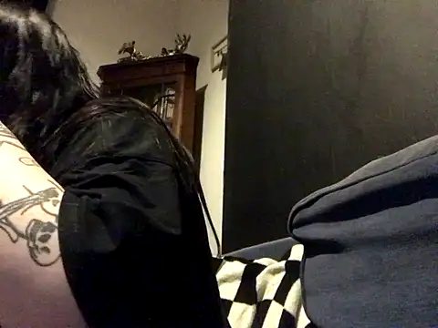 Gothicsiren online show from September 2025 09:14:01 PM