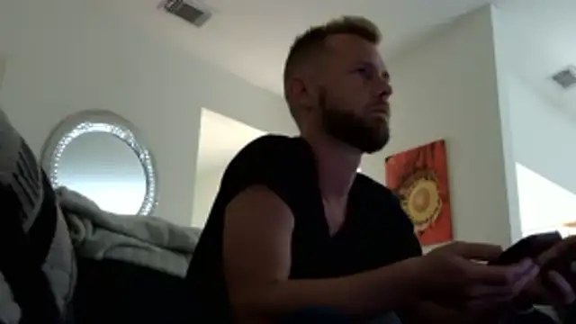 Snapshot of bjay1210 chatting on November 2025 11:18:01 PM bjay1210 online show from November 2025 11:18:01 PM