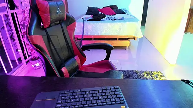 Adam Valenciia online show from October 2025 12:22:02 AM