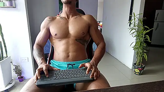 Adam Valenciia online show from December 2025 07:56:02 PM