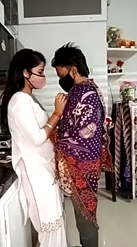 Snapshot of Best-Couple chatting on January 2025 10:27:02 AM Best-Couple online show from January 2025 10:27:02 AM