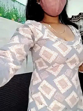 Snapshot of Best-Couple chatting on January 2025 03:50:01 PM Best-Couple online show from January 2025 03:50:01 PM