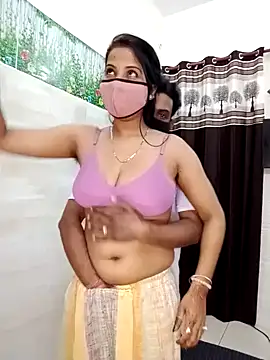 Snapshot of Best-Couple chatting on January 2025 07:25:01 AM Best-Couple online show from January 2025 07:25:01 AM