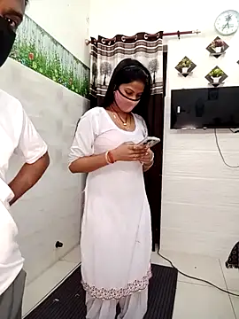 Snapshot of Best-Couple chatting on January 2025 12:06:01 PM Best-Couple online show from January 2025 12:06:01 PM