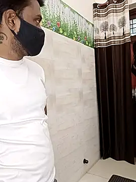 Snapshot of Best-Couple chatting on February 2025 05:37:02 AM Best-Couple online show from February 2025 05:37:02 AM