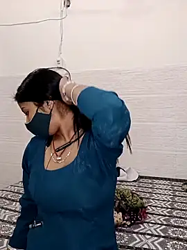 Snapshot of Best-Couple chatting on March 2025 05:40:02 AM Best-Couple online show from March 2025 05:40:02 AM